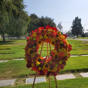 Holy Cross Cemetery - Mama's flower arrangement - Funeral Services & Cemeteries Near Me - Pomona, California Holy Cross Cemetery - Mama's flower arrangement - Funeral Services & Cemeteries Near Me - Pomona, California