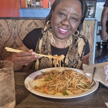 Zap Thai - Me eating - Thai Near Me - Orlando, Florida