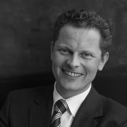 Dr. Frank Freytag