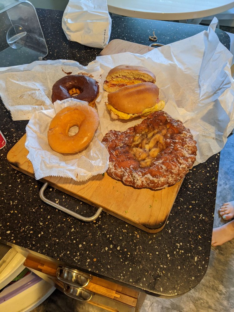 VEE’S SWEETS AND TREATS Updated October 2024 19 Photos & 35 Reviews