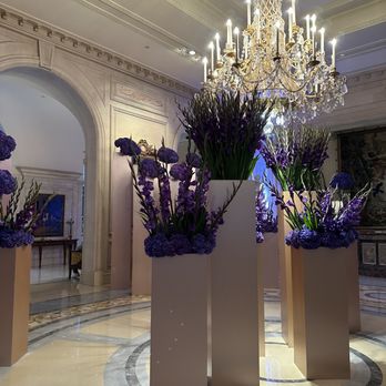 Four Seasons Hôtel George V - Lobby. - Hotels Near Me - Paris, 75 Four Seasons Hôtel George V - Lobby. - Hotels Near Me - Paris, 75