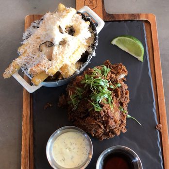 Le Chick - Fried Chicken and Truffle Fries - Cocktail Bars Near Me - Miami, Florida