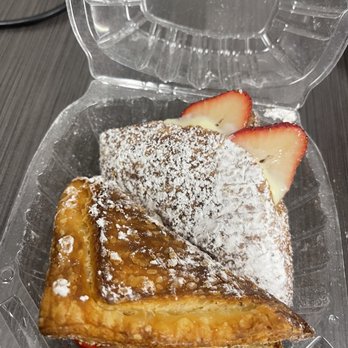 Cream Pan - Strawberry cream croissant - Bakeries Near Me - Tustin, California Cream Pan - Strawberry cream croissant - Bakeries Near Me - Tustin, California