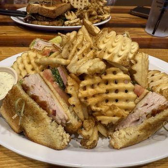 Treylor Park - Giant portions of unpleasant food. - Diners Near Me - Savannah, Georgia
