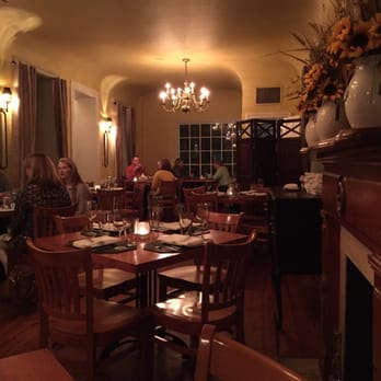 82 Queen - Fancy - Southern Near Me - Charleston, South Carolina