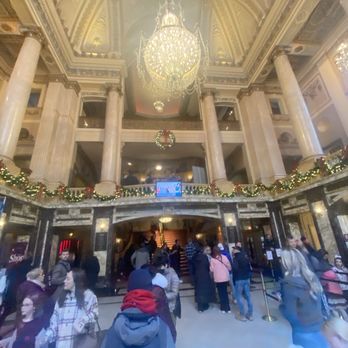 Chicago Theatre - Performing Arts Near Me - Chicago, Illinois Chicago Theatre - Performing Arts Near Me - Chicago, Illinois