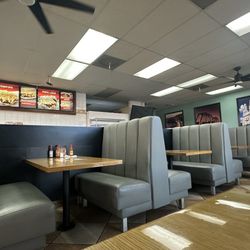 Taqueria Culiacancito - Inside - old timey diner vibe