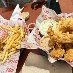 Raising Cane's Chicken Fingers
