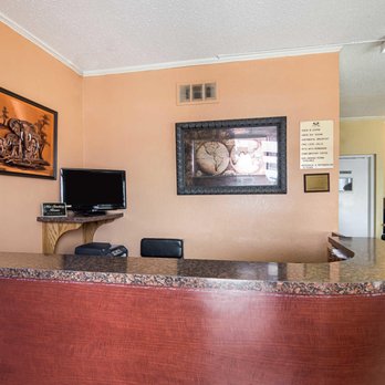Econo Lodge Dalhart Hwy 54 - Hwy 287 - Hotels Near Me - Dalhart, Texas