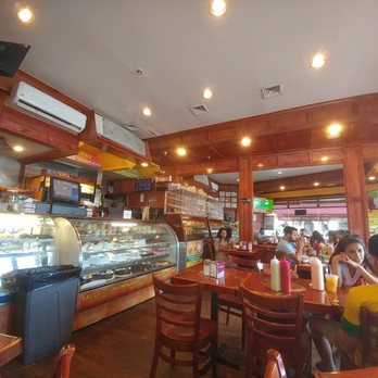 Altas Horas - The interior. Small, cozy and clean. - Brazilian Near Me - Newark, New Jersey Altas Horas - The interior. Small, cozy and clean. - Brazilian Near Me - Newark, New Jersey