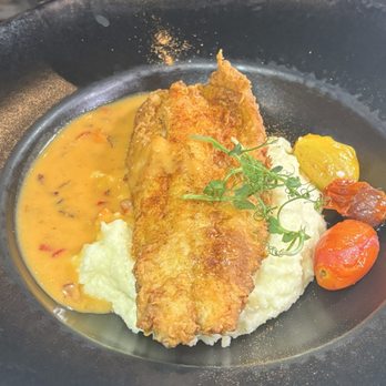 BLK SWAN - Salmon and grits - New American Near Me - Baltimore, Maryland