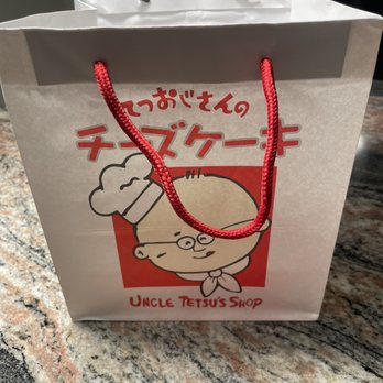 Uncle Tetsu's Japanese Cheesecake - Pacific Mall - Branded take out bags. - Bakeries Near Me - Markham, Ontario