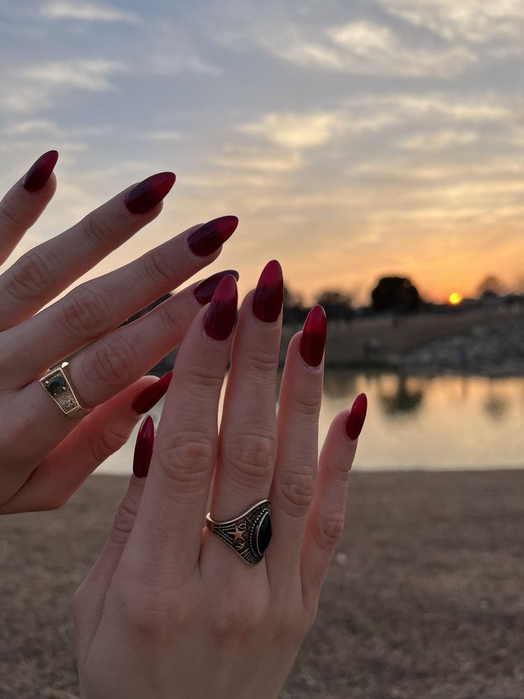 Oasis Nails & Spa Logo
