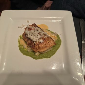 Water Wheel Tavern - Salmon Beurre Blanc - American Near Me - Doylestown, Pennsylvania