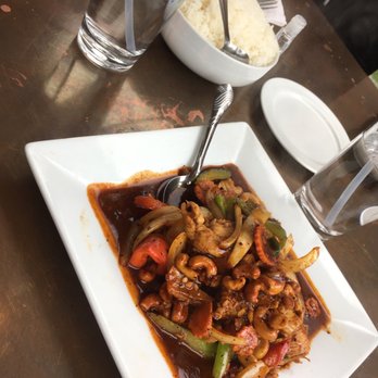 Bamboo Thai Cuisine - Cashew Chicken - Thai Near Me - Seattle, Washington
