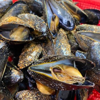 Angel Fish Market - Muscles - Seafood Markets Near Me - Brooklyn, New York