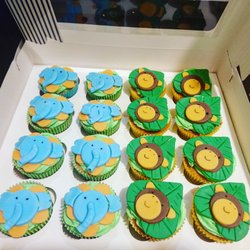 Bite Me Cakes!