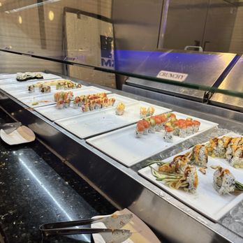 East Buffet - Buffets Near Me - Hawaiian Gardens, California