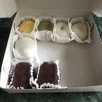 Fugetsu-Do - Dry Mochi / take a chance? - Candy Stores Near Me - Los Angeles, California