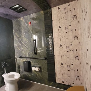 1933 Lounge - Cocktail Bars Near Me - Carmel, Indiana