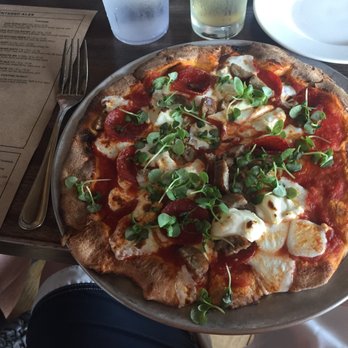 Dogfish Head Brewings & Eats - Pizza - American Near Me - Rehoboth Beach, Delaware