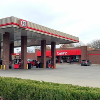 QuikTrip - Building Exterior - Convenience Stores Near Me - Overland Park, Kansas