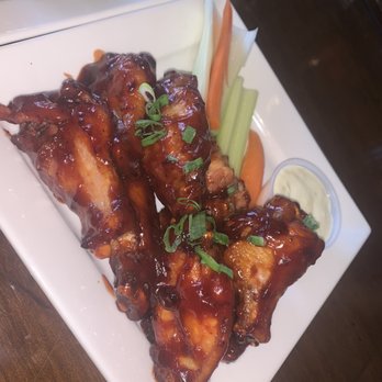 Street to Table - BBQ WINGS - Cocktail Bars Near Me - Merrick, New York Street to Table - BBQ WINGS - Cocktail Bars Near Me - Merrick, New York