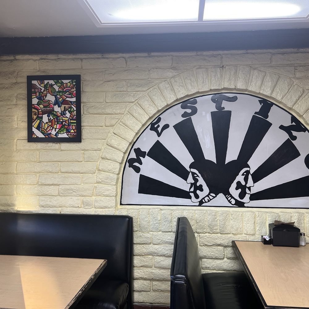 Mestizo Restaurant - Mexican Near Me - Mission Hills, California