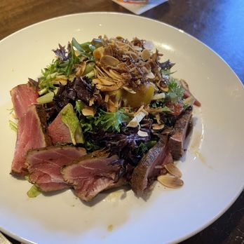 Seasons 52 - New American Near Me - Memphis, Tennessee