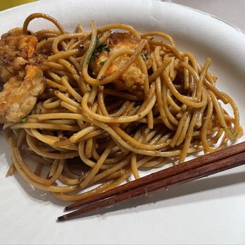 Shlap Muan Chicken Wings - Shrimp Garlic Noodles - Chicken Wings Near Me - Long Beach, California Shlap Muan Chicken Wings - Shrimp Garlic Noodles - Chicken Wings Near Me - Long Beach, California
