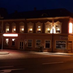 China-Restaurant Khanh Linh - Von außen bei Nacht