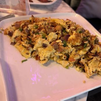 Mosa Restaurant and Bar - Breakfast & Brunch Near Me - Atlanta, Georgia