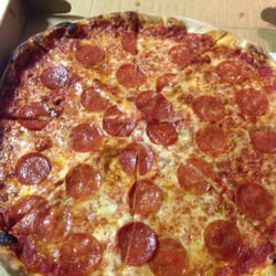 Lovecchio's Pizza - Pepperoni pizza