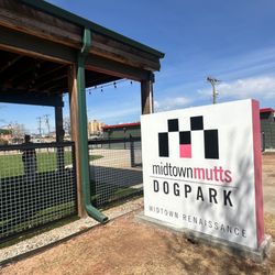 Midtown Mutts Dog Park - New Midtown Mutts entrance.