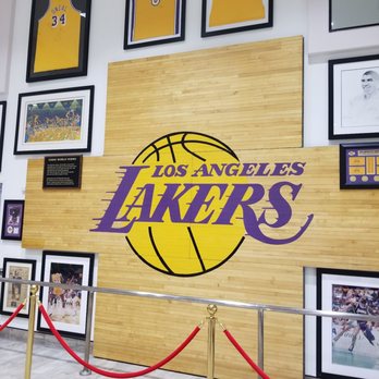 EddieWorld - Exhibit of my favorite team.. The Lakers - Service Stations Near Me - Yermo, California
