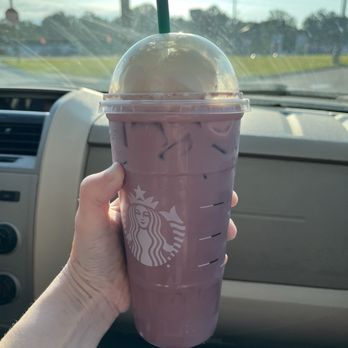 Starbucks - I tried my favorite Venti Iced White Chocolate Mocha and added raspberry syrup. So so good!!! Try it!! - Coffee & Tea Near Me - Corinth, Mississippi Starbucks - I tried my favorite Venti Iced White Chocolate Mocha and added raspberry syrup. So so good!!! Try it!! - Coffee & Tea Near Me - Corinth, Mississippi