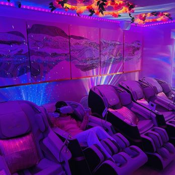 Zero Gravity Lounge by Kiwi Spa - Virtual Reality Centers Near Me - San Diego, California Zero Gravity Lounge by Kiwi Spa - Virtual Reality Centers Near Me - San Diego, California