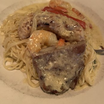 Da Vinci's Italian Restaurant - Chicken, veal and shrimp tetrazini - Italian Near Me - Stillwater, Oklahoma