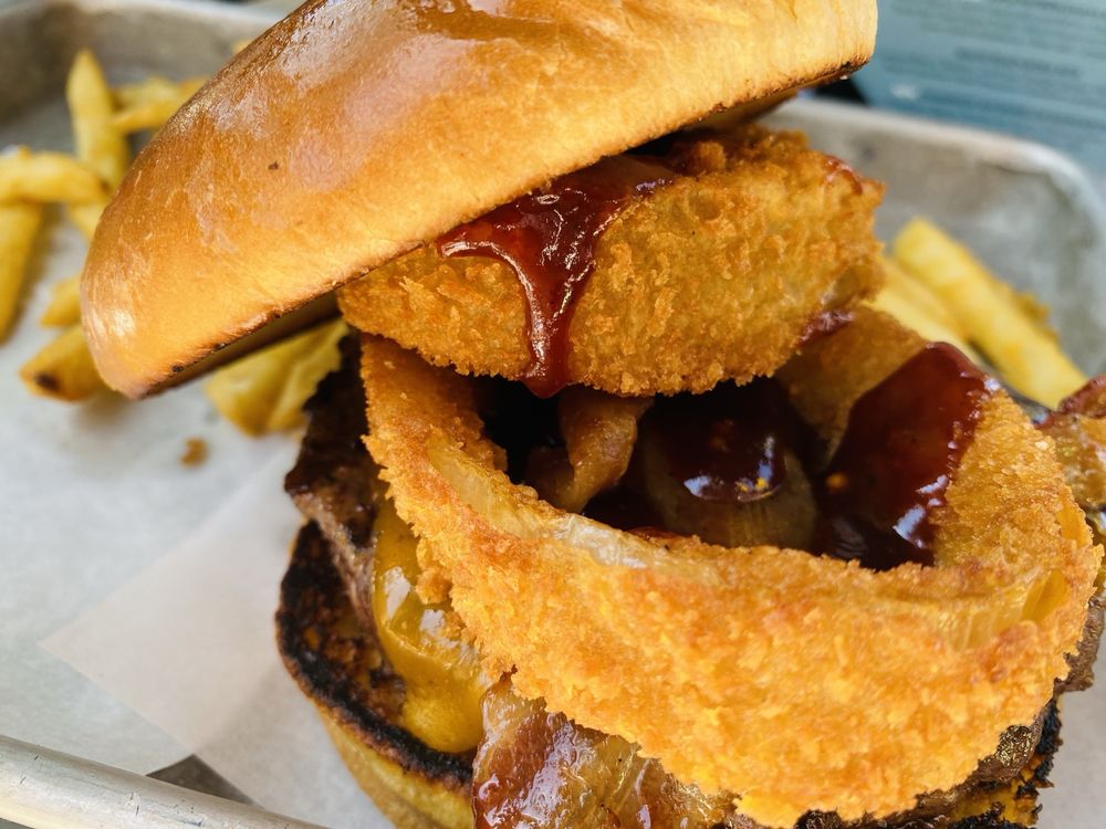 BJ’S RESTAURANT & BREWHOUSE, Huntington Beach, California 200 Main St