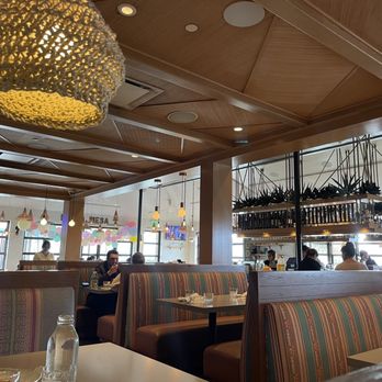Playa Mesa - interior - Mexican Near Me - Costa Mesa, California