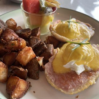 Glass Kitchen - Pea meal eggs Benedict - Breakfast & Brunch Near Me - Markham, Ontario