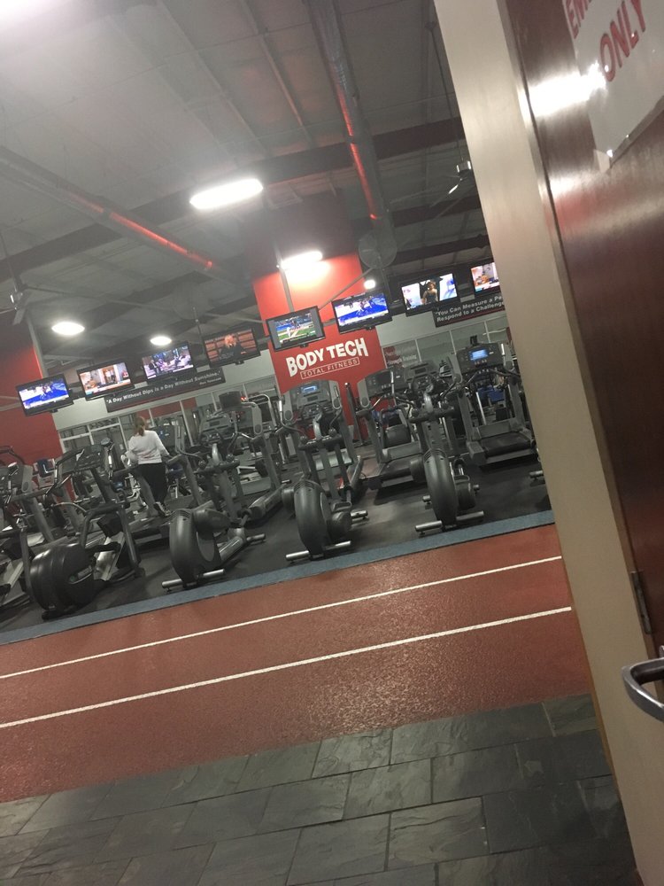 BODY TECH TOTAL FITNESS 11 Reviews Gyms 3585 Hennepin Dr, Joliet