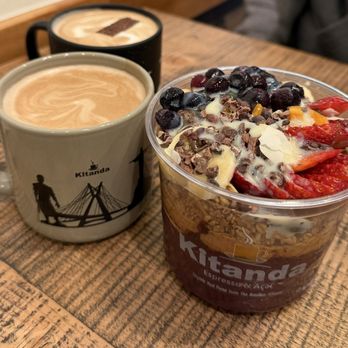 Kitanda - Açaí bowl ｜Mocha - Coffee & Tea Near Me - Mercer Island, Washington