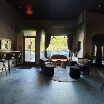 Moquette - Cocktail Bars Near Me - Scarsdale, New York Moquette - Cocktail Bars Near Me - Scarsdale, New York