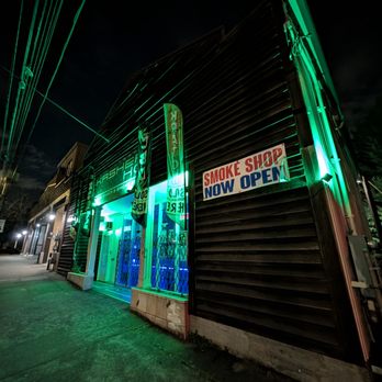 SW Smoke - Head Shops Near Me - Portland, Oregon