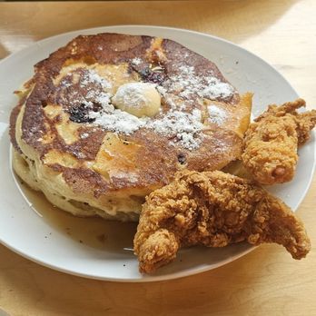 Dirty Birds - Chicken and blackberry pancakes - Fast Food Near Me - Omaha, Nebraska Dirty Birds - Chicken and blackberry pancakes - Fast Food Near Me - Omaha, Nebraska