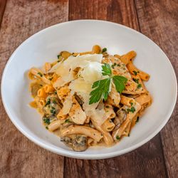 American Way Pasta - Rigatoni Chicken & Mushrooms Sauce
