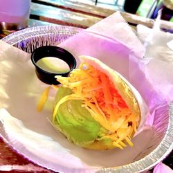 Ukelele Foods - Reina pepeada, arepas
