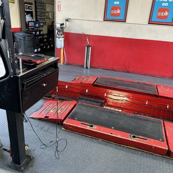 Valvoline Instant Oil Change - Oil Change Stations Near Me - Corona, California
