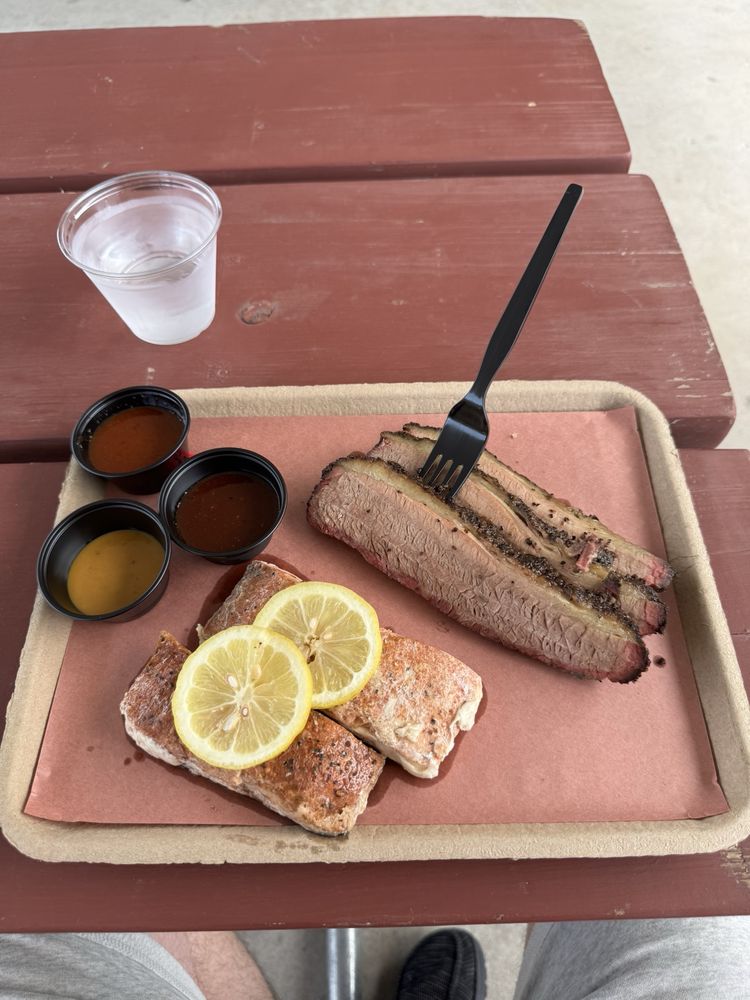 LaVaca BBQ Logo